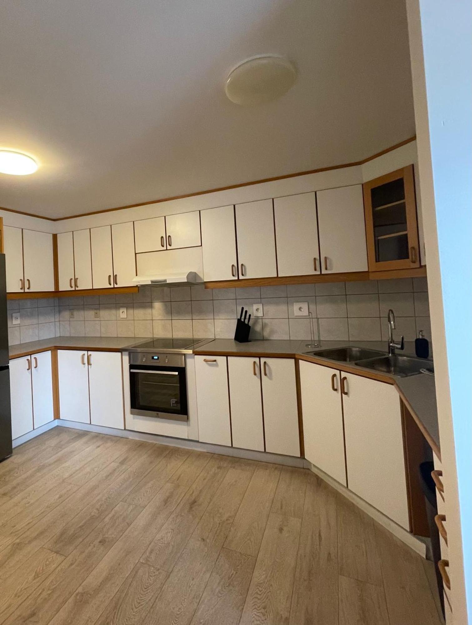 Iq Apartments 1 ケプラヴィーク エクステリア 写真